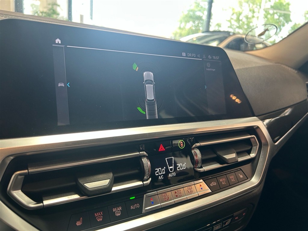 BMW 330e Touring 2,0 Plugin-hybrid Sport Line Steptronic 292HK Stc 8g Aut. - Image 12