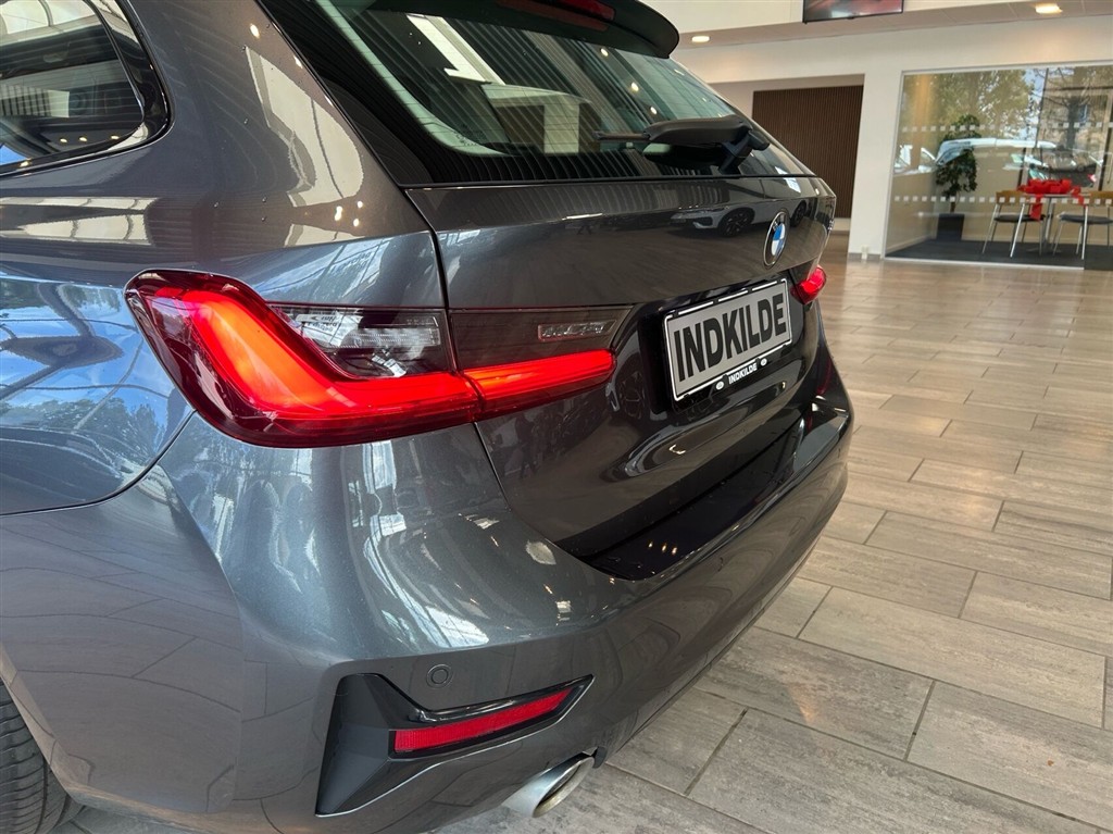 BMW 330e Touring 2,0 Plugin-hybrid Sport Line Steptronic 292HK Stc 8g Aut. - Image 17