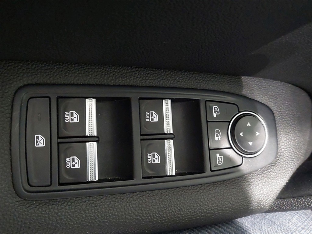 Renault Captur 1,6 E-TECH Plugin-hybrid Intens 160HK 5d Aut. - Image 19