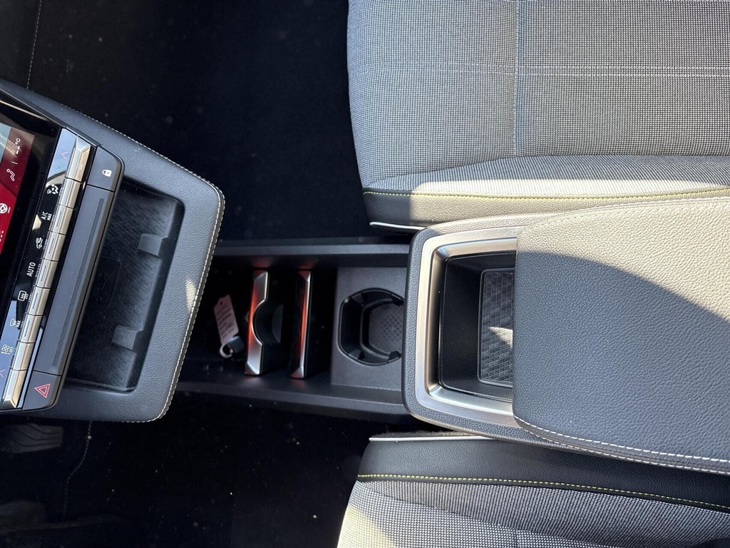 Renault Mégane E-TECH Techno Plus 220HK 5d Aut. - Image 9