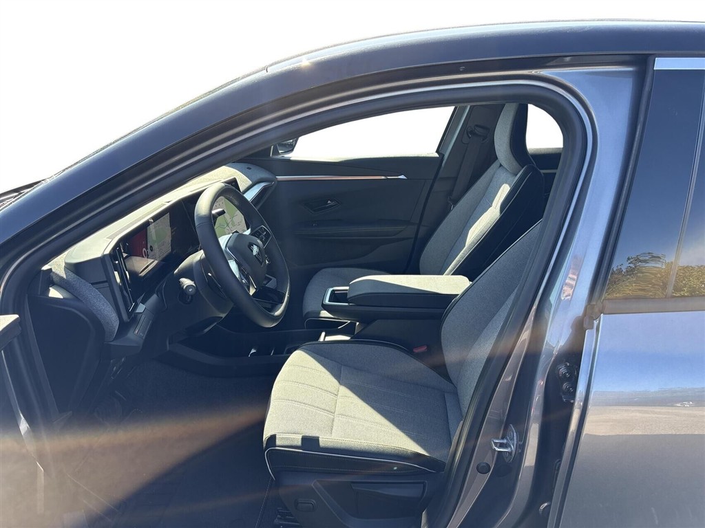 Renault Mégane E-TECH Techno Plus 220HK 5d Aut. - Image 4