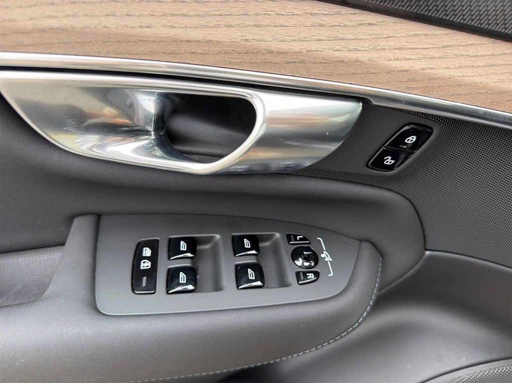 Volvo XC90 2,0 T8 Recharge Plugin-hybrid Ultra AWD 455HK 5d 8g Aut. - Image 37