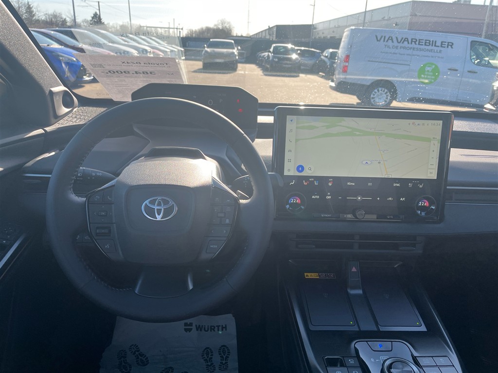 Toyota BZ4X EL Executive Panorama Bitone 224HK 5d Aut. - Image 7