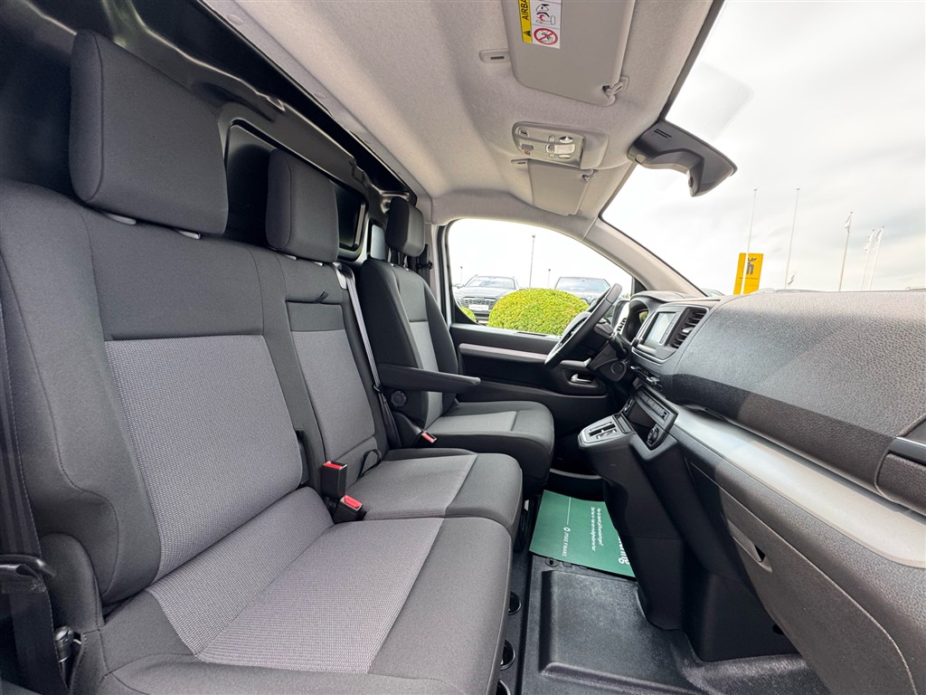 Citroën e-Jumpy L2 EL 136HK Van Aut. - Image 10