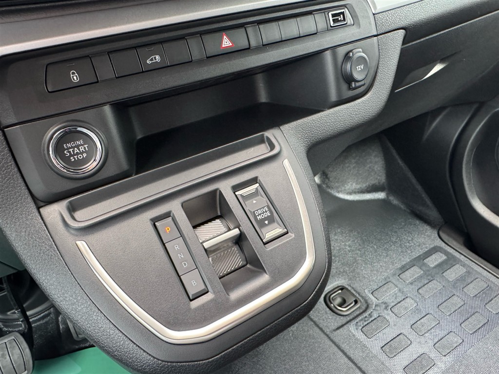 Citroën e-Jumpy L2 EL 136HK Van Aut. - Image 14