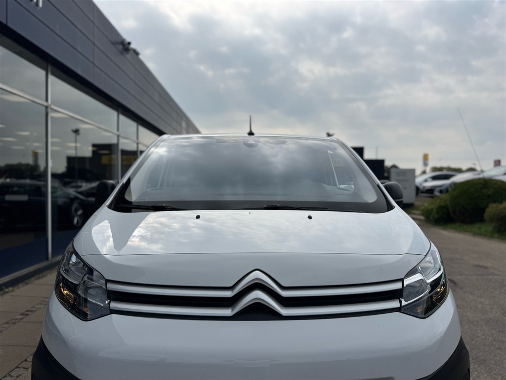 Citroën e-Jumpy L2 EL 136HK Van Aut. - Image 3