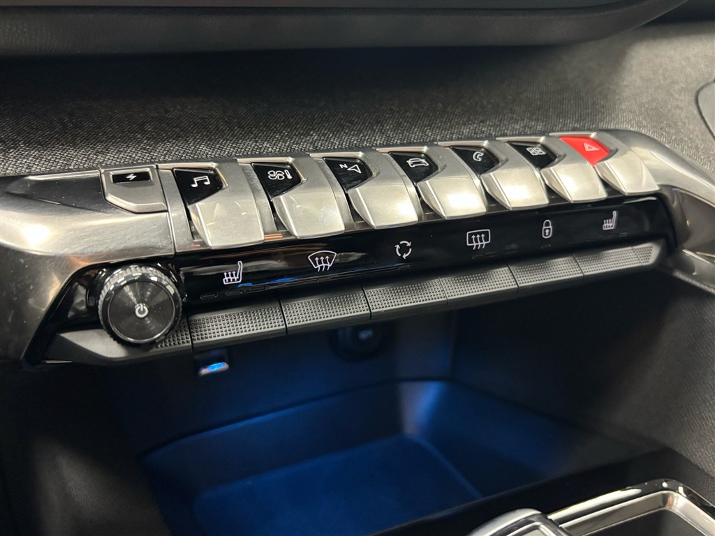 Peugeot 3008 1,6 PureTech Plugin-hybrid Allure Pack LTD EAT8 225HK 5d 8g Aut. - Image 16
