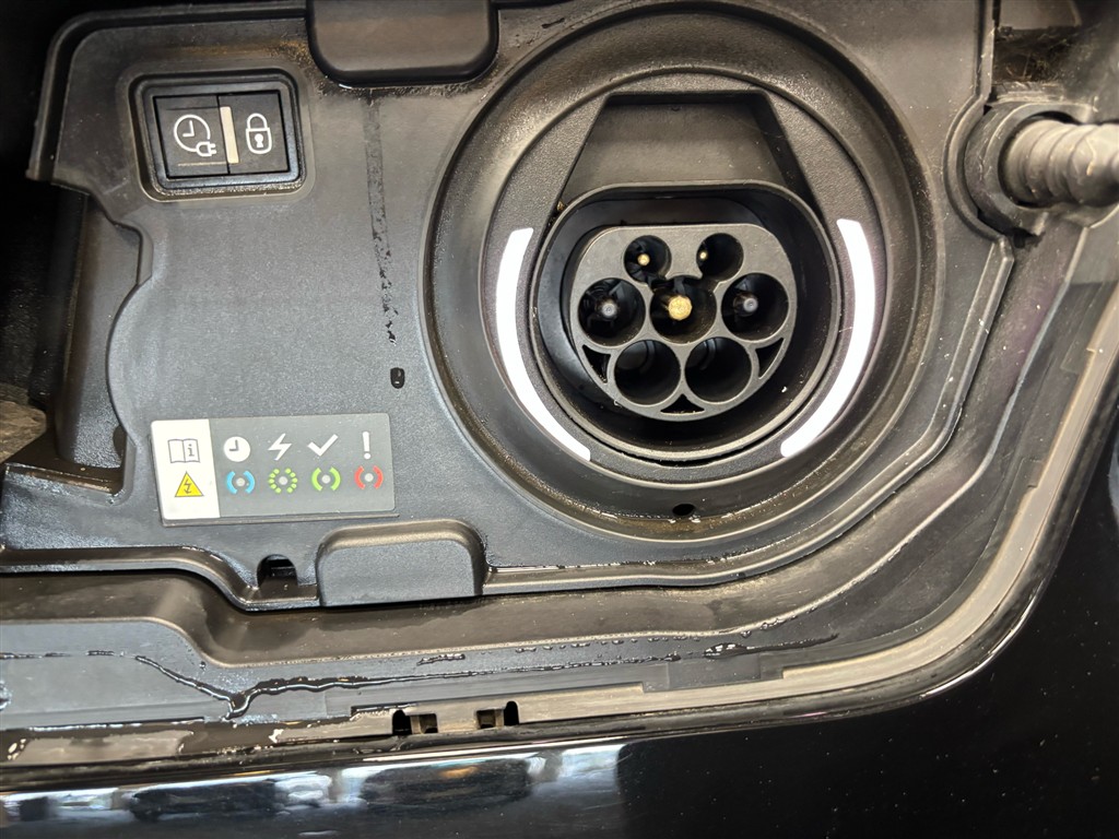 Peugeot 3008 1,6 PureTech Plugin-hybrid Allure Pack LTD EAT8 225HK 5d 8g Aut. - Image 26