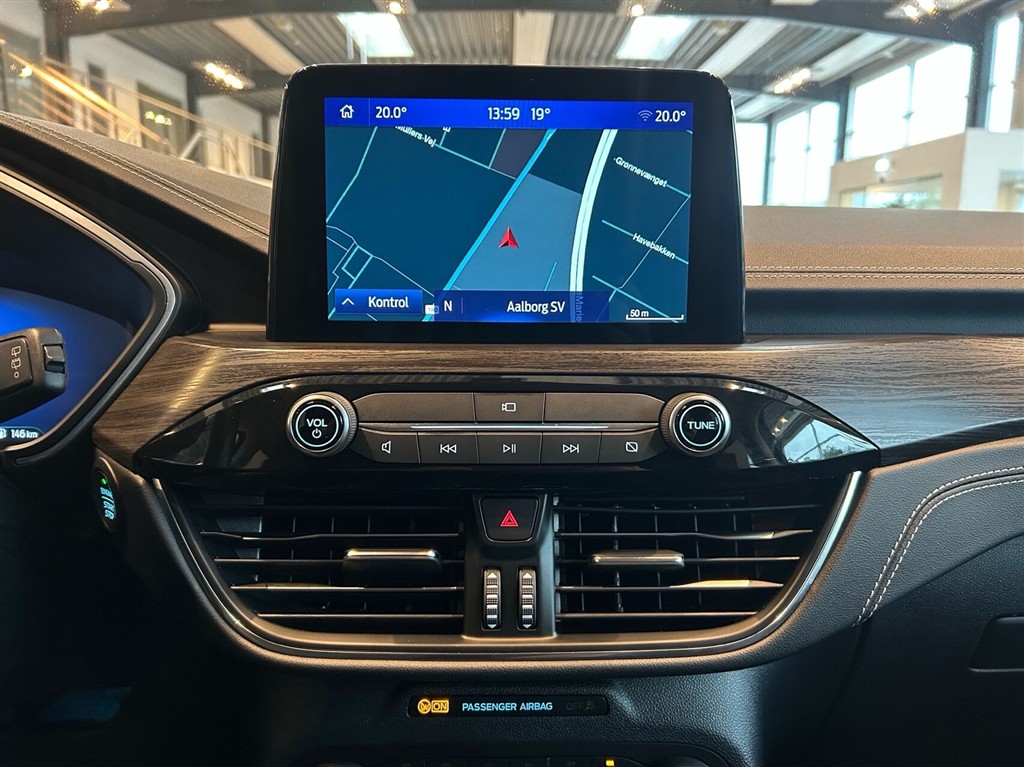 Ford Kuga 2,5 Plugin-hybrid Vignale CVT 225HK 5d Trinl. Gear - Image 10