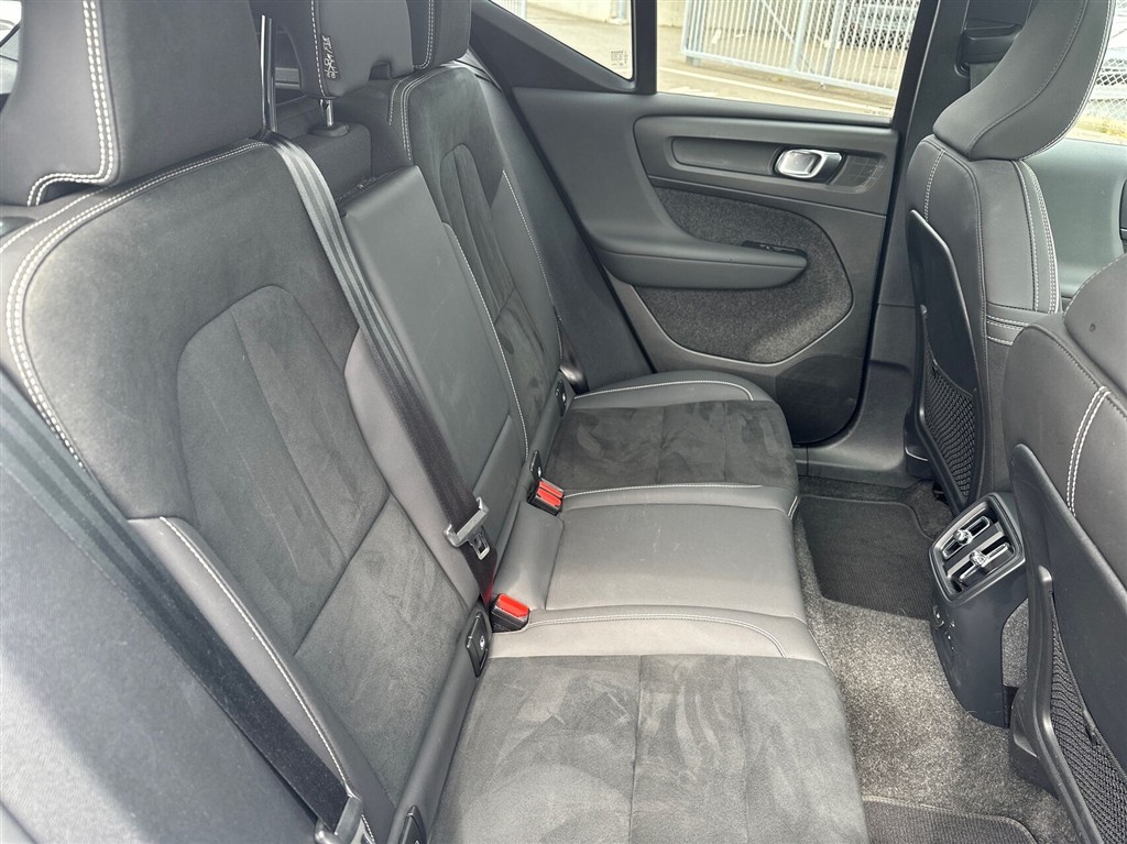 Volvo XC40 Recharge Extended Range Ultimate 252HK 5d Aut. - Image 7