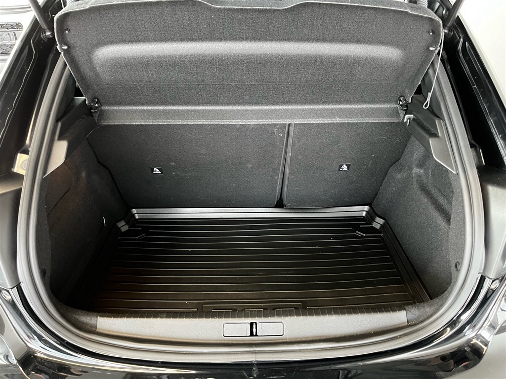 Peugeot 208 1,2 PureTech Allure 100HK 5d 6g - Image 8