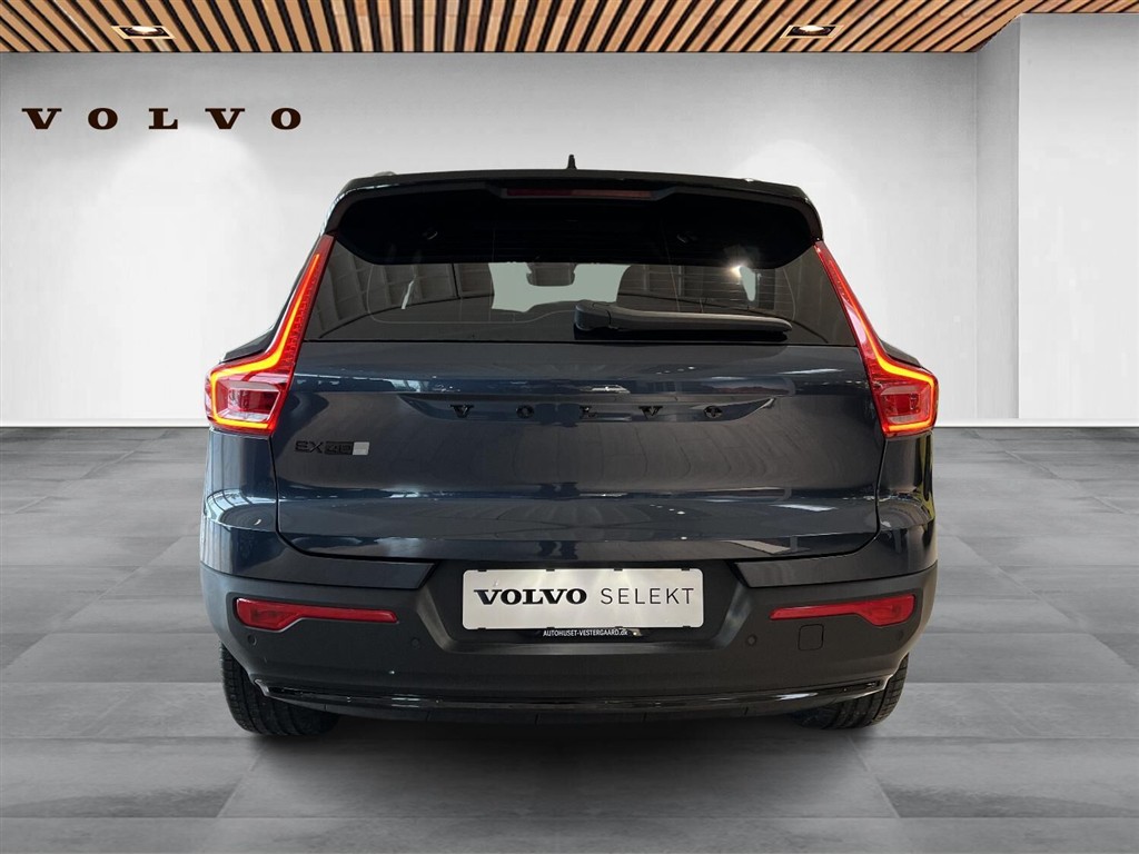 Volvo EX40 Single Motor Extended Range Black Edition Excess 252HK 5d Aut. - Image 5