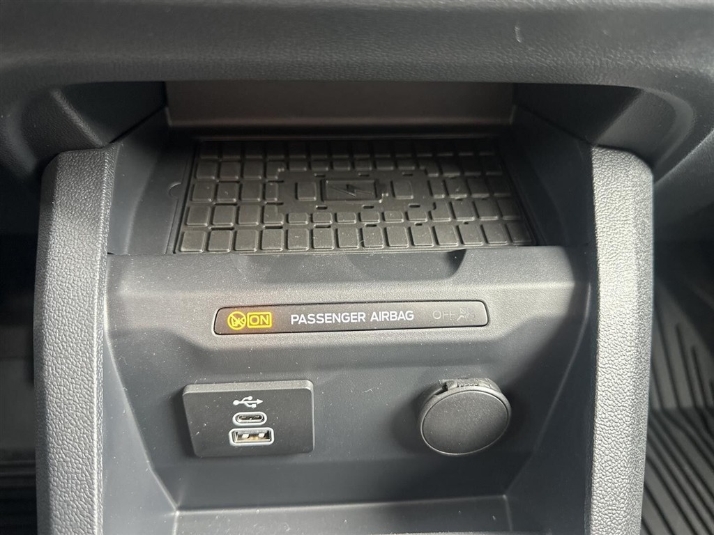Ford Transit Courier 1,5 EcoBlue Limited 100HK Van 6g - Image 15
