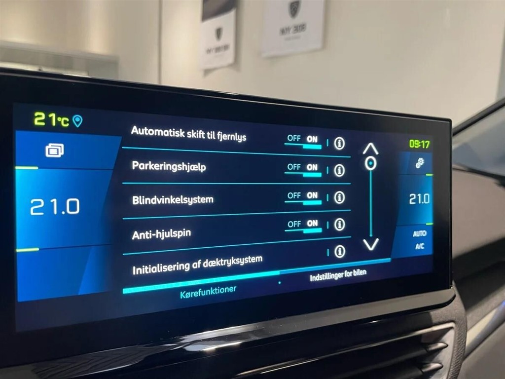 Peugeot 3008 1,6 PureTech Plugin-hybrid Selection Sport EAT8 225HK 5d 8g Aut. - Image 13