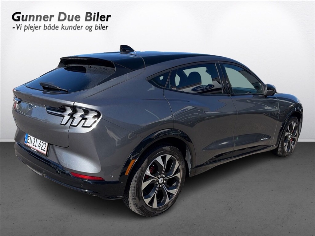 Ford Mustang Mach-E EL UR Premium AWD 351HK 5d Aut. - Image 4