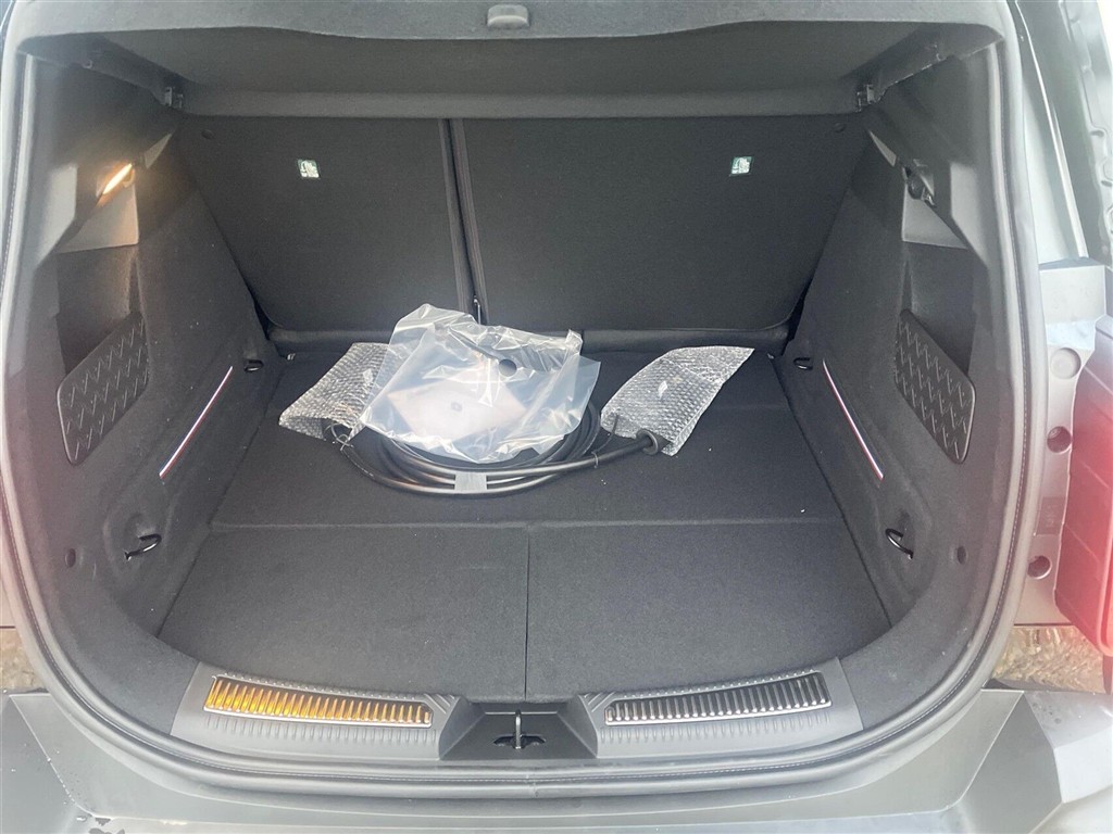 Renault 4 EL Iconic 150HK 5d Aut. - Image 13
