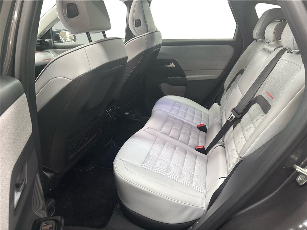 Citroën e-C5 Aircross EL VTR Sport 210HK 5d Aut. - Image 7