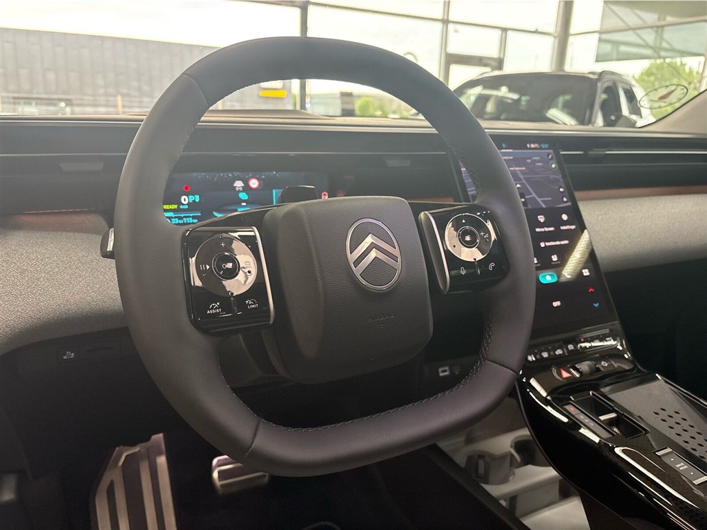 Citroën e-C5 Aircross EL VTR Sport 210HK 5d Aut. - Image 9