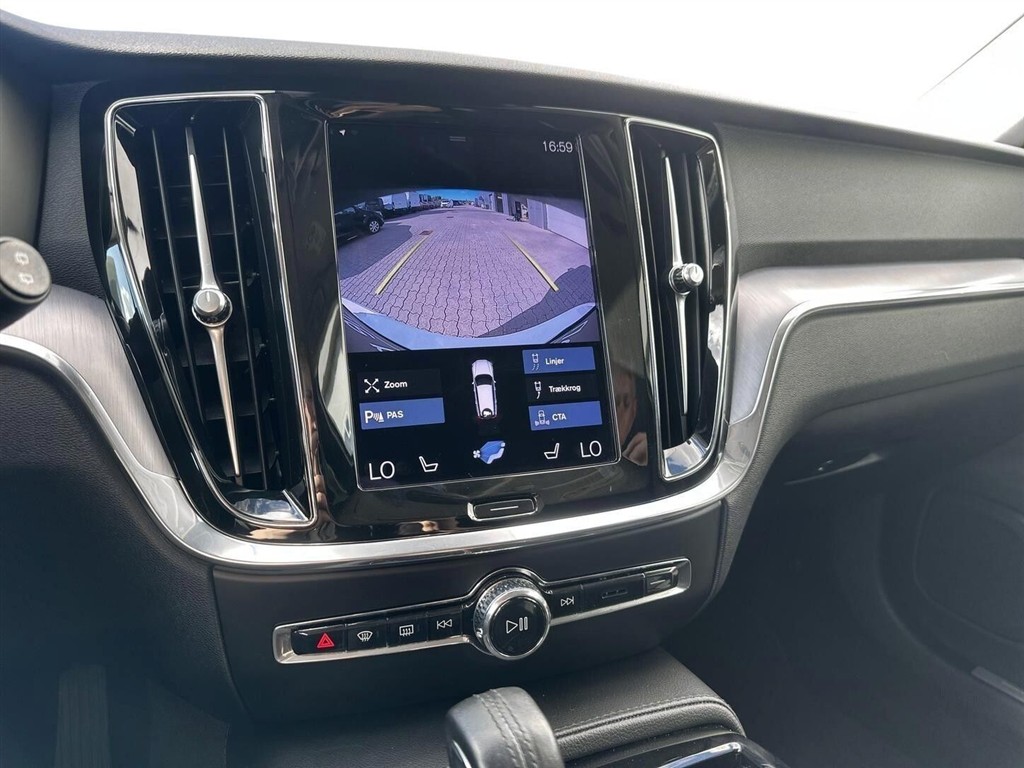 Volvo V60 2,0 T6 Recharge Plugin-hybrid Inscription Expression 340HK Stc 8g Aut. - Image 13