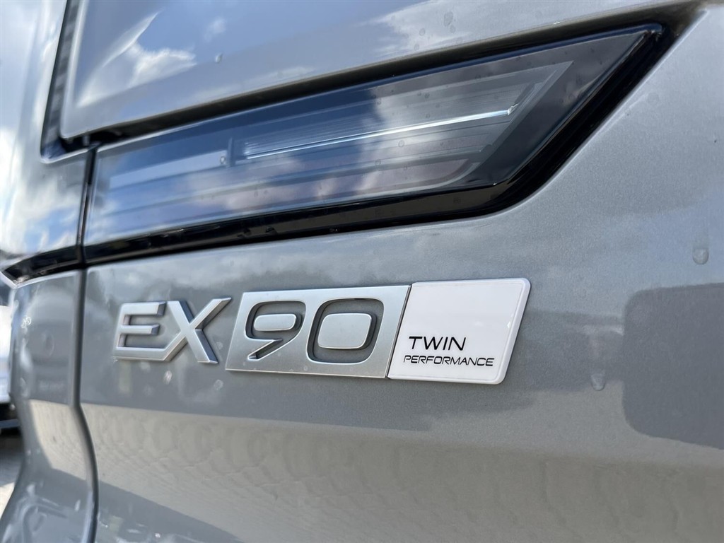 Volvo EX90 Twin Motor Performance Ultra AWD 517HK 5d Aut. - Image 17