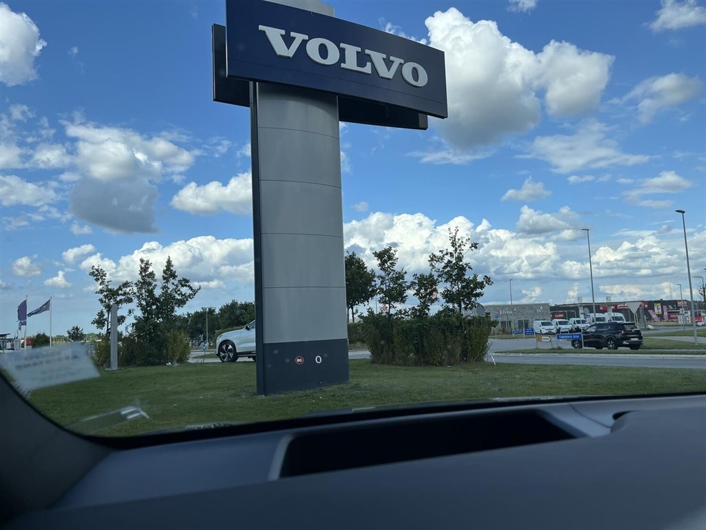 Volvo EX90 Twin Motor Performance Ultra AWD 517HK 5d Aut. - Image 25