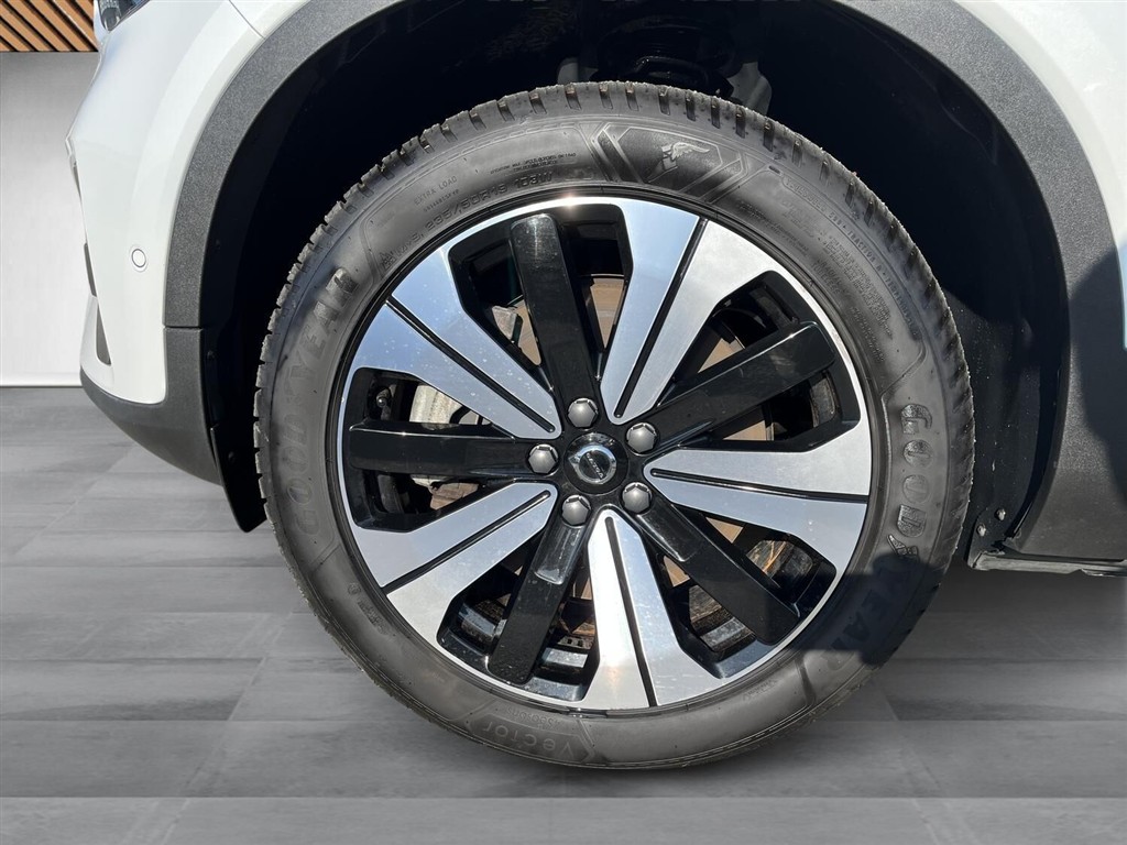 Volvo C40 P6 Recharge Ultimate 231HK 4d Aut. - Image 10