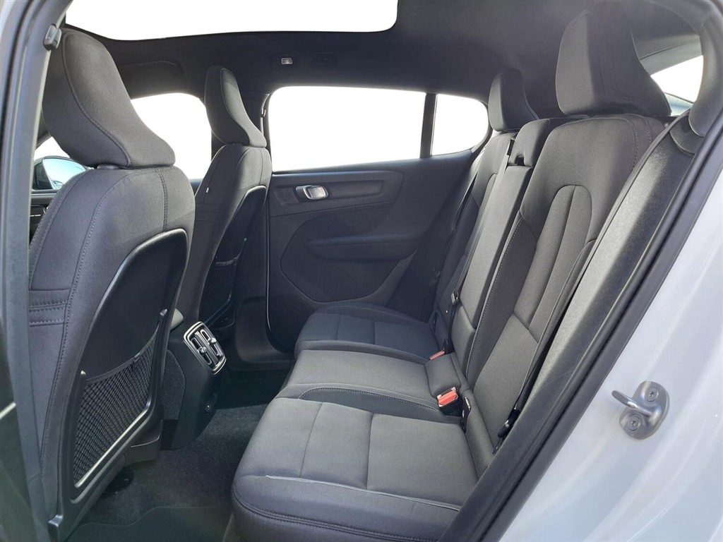 Volvo C40 P6 Recharge Ultimate 231HK 4d Aut. - Image 12