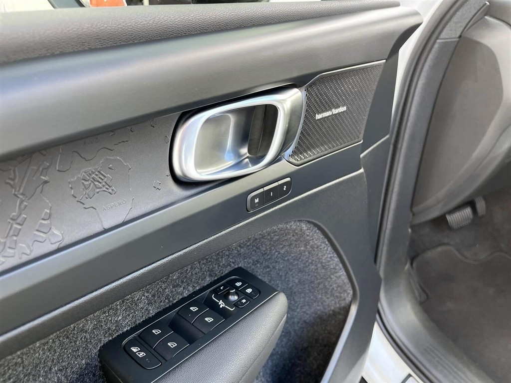 Volvo C40 P6 Recharge Ultimate 231HK 4d Aut. - Image 14