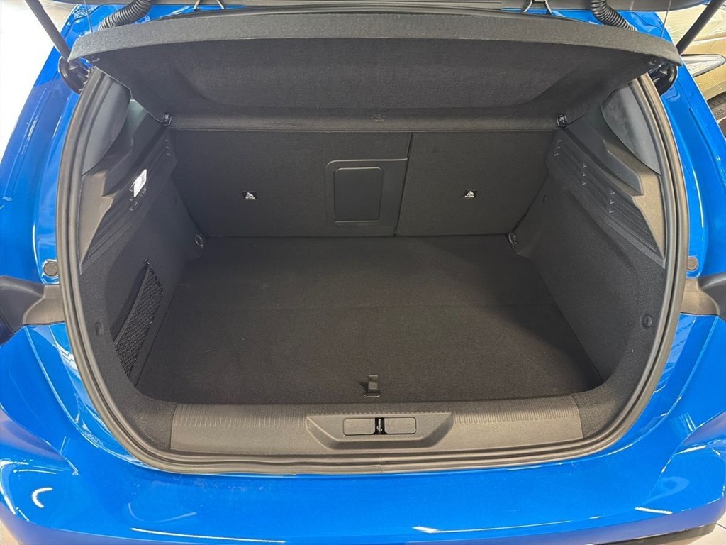 Peugeot e-308 EL GT 156HK 5d Aut. - Image 10