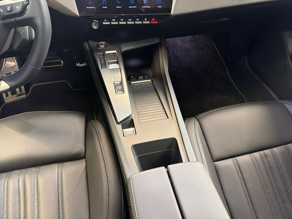 Peugeot e-308 EL GT 156HK 5d Aut. - Image 11
