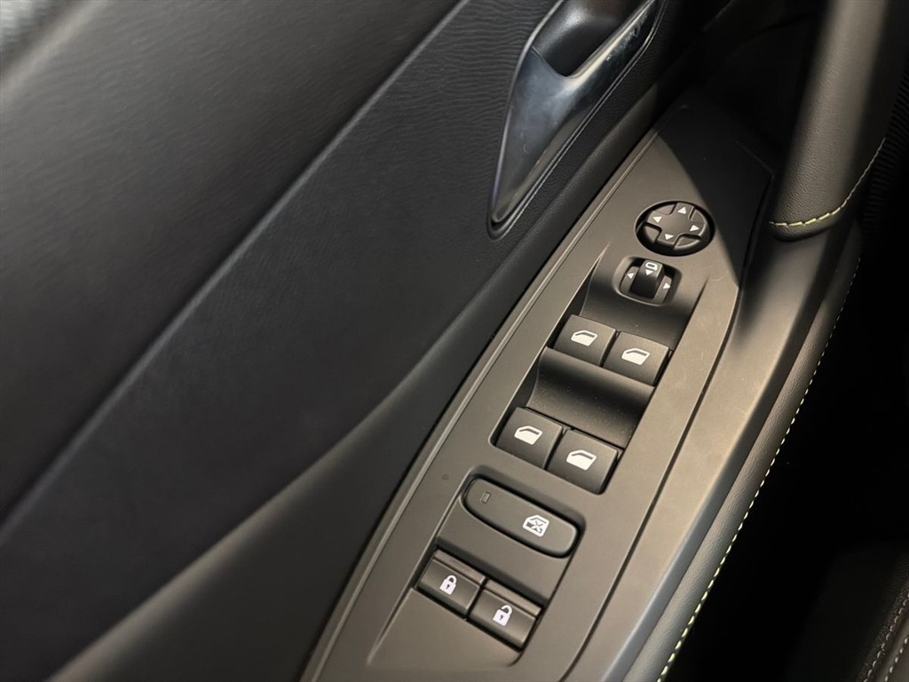 Peugeot e-308 EL GT 156HK 5d Aut. - Image 17