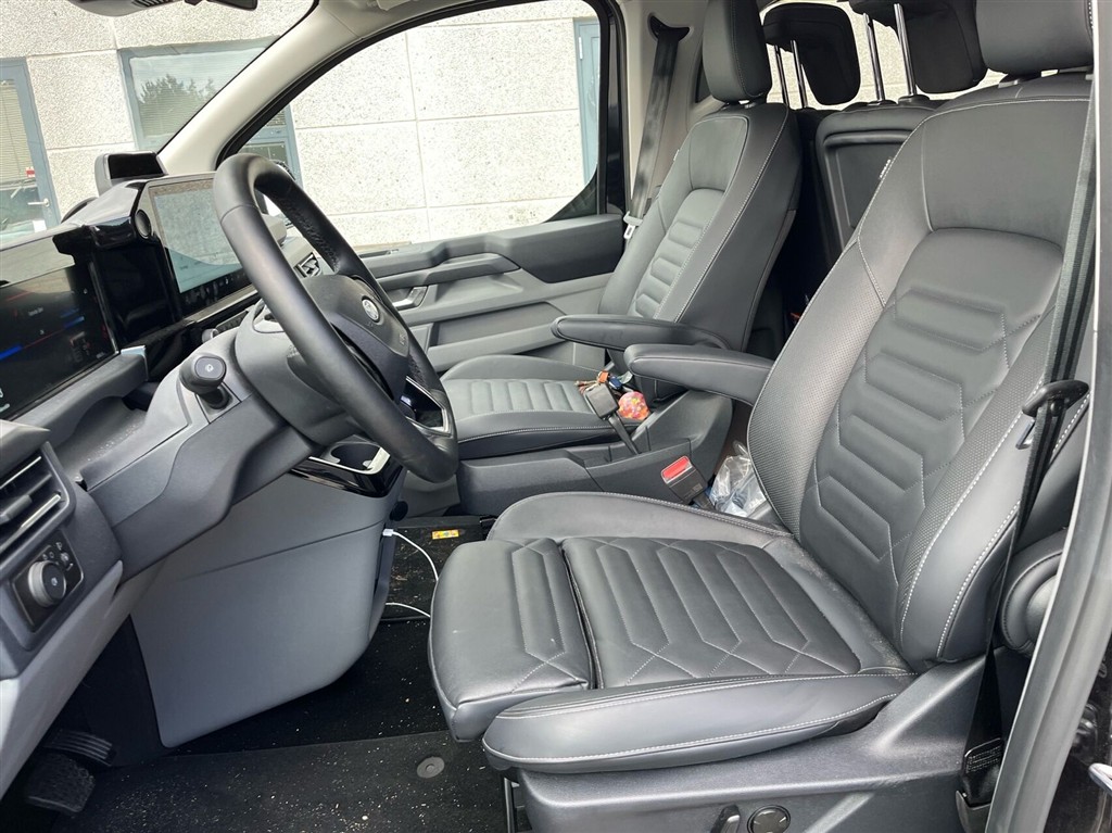 Ford E-Tourneo Custom 340 L2H1 EL Titanium X 218HK Aut. - Image 6