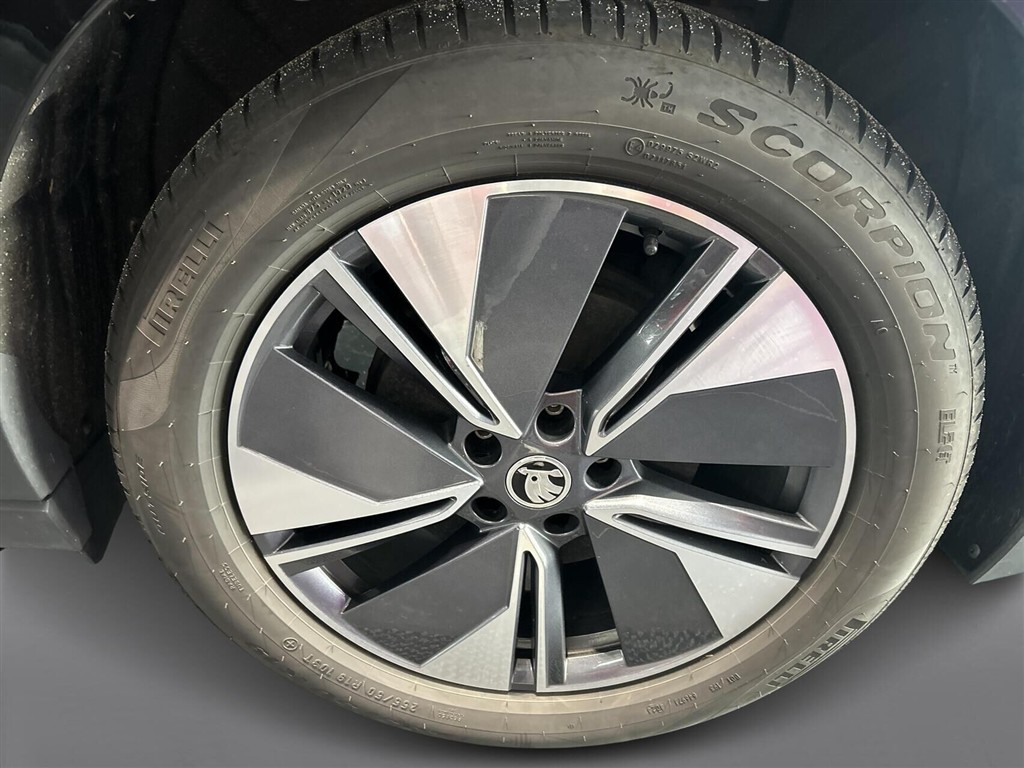 Skoda Enyaq 85 iV Premium 286HK 5d Aut. - Image 7