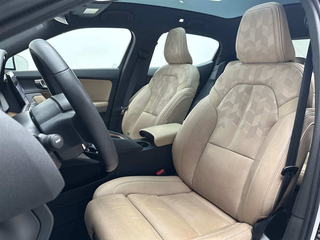 Polestar 2 EL Standard Range Plus 224HK 5d Aut. - Image 18