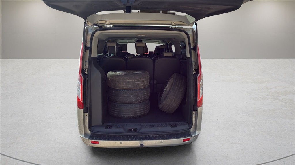 Ford Tourneo Custom 300 L2H1 2,0 TDCi 130HK 6g - Image 8