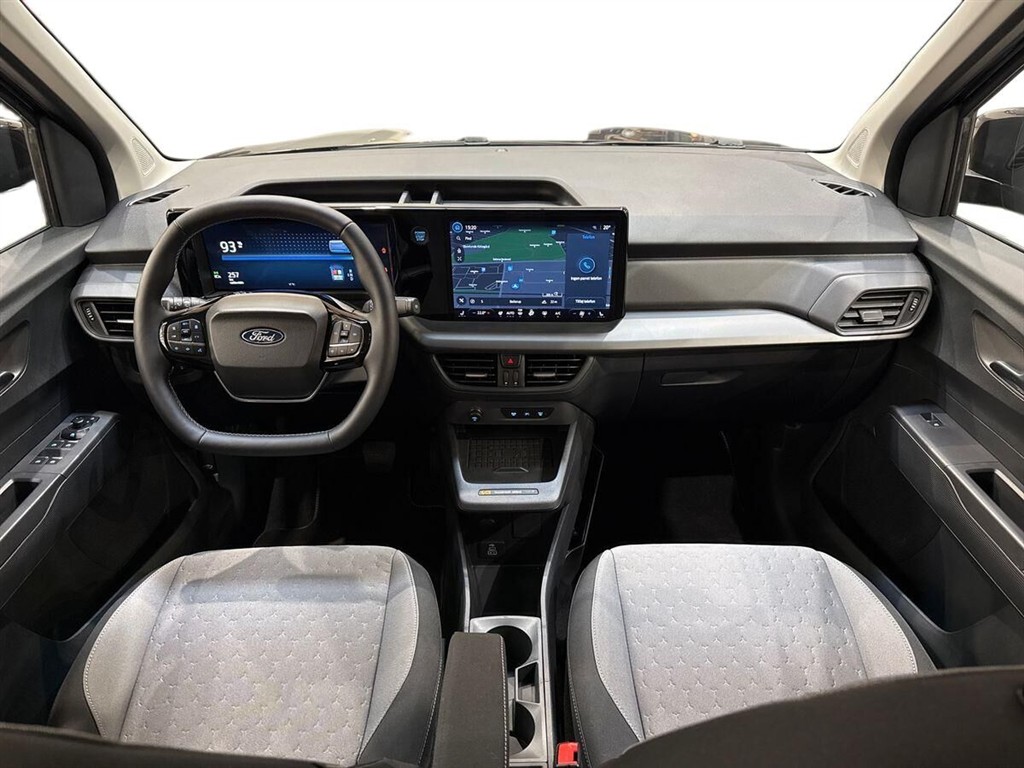 Ford E-Tourneo Courier EL Titanium 136HK Aut. - Image 13