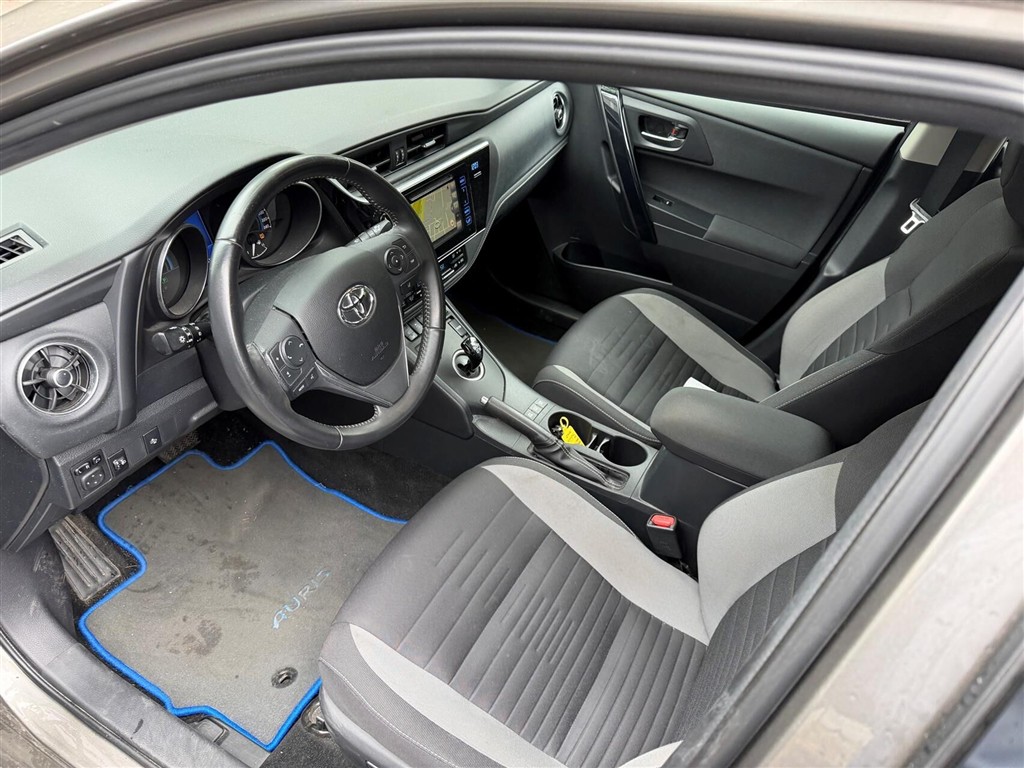 Toyota Auris Touring Sports 1,8 Hybrid H2 Comfort Safety Sense 136HK Stc Aut. - Image 10