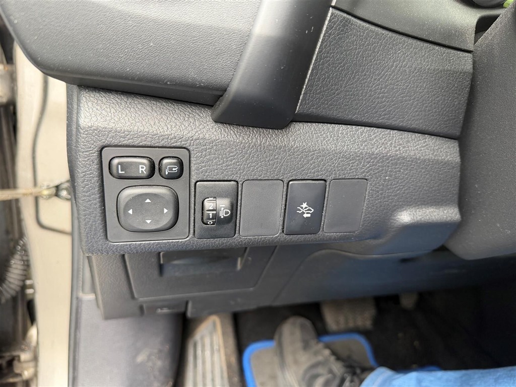 Toyota Auris Touring Sports 1,8 Hybrid H2 Comfort Safety Sense 136HK Stc Aut. - Image 14