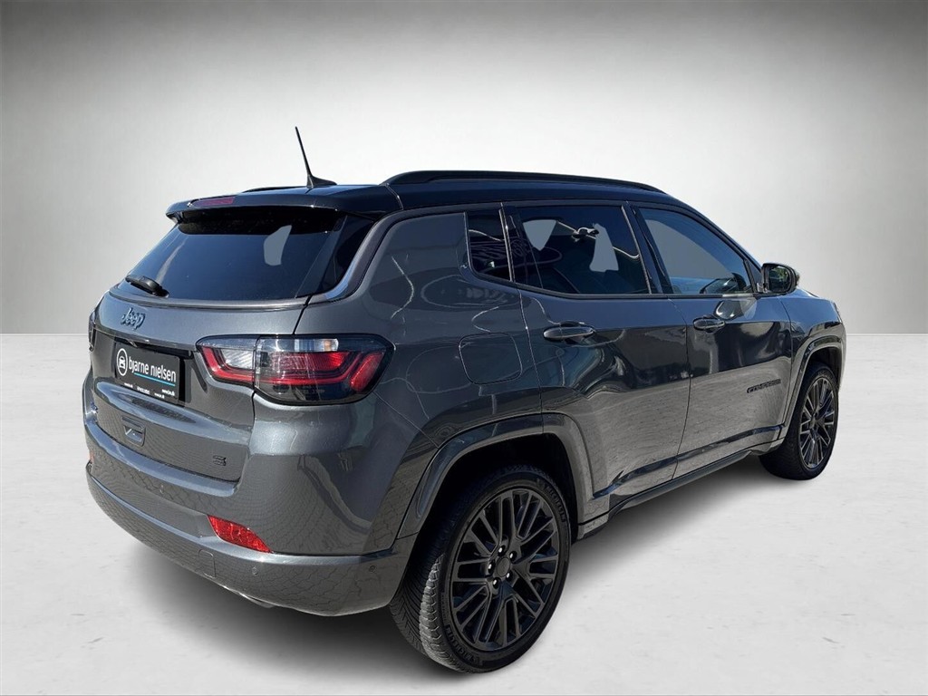 Jeep Compass 1,3 MJT Plugin-hybrid S 4xe 240HK 5d 6g Aut. - Image 4