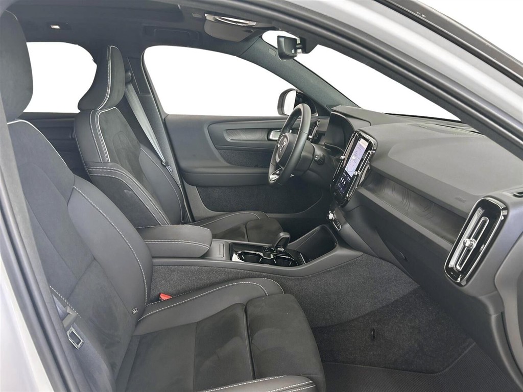 Volvo XC40 P8 Recharge Twin Ultimate AWD 408HK 5d Aut. - Image 6