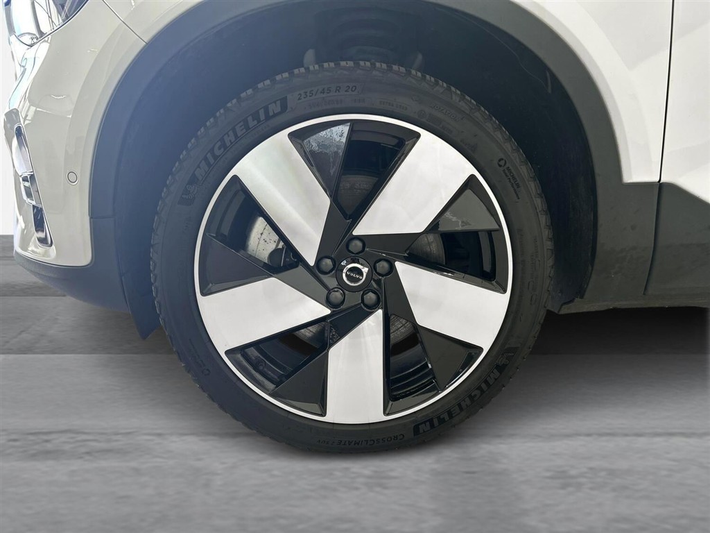 Volvo XC40 P8 Recharge Twin Ultimate AWD 408HK 5d Aut. - Image 11