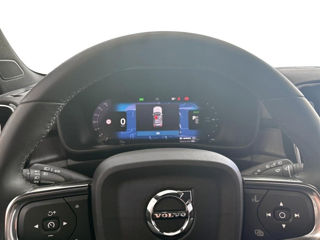 Volvo XC40 P8 Recharge Twin Ultimate AWD 408HK 5d Aut. - Image 13