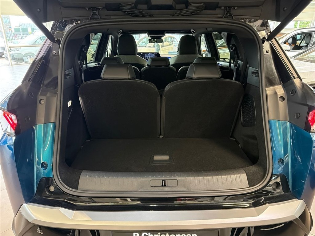 Peugeot e-5008 EL GT Pack 210HK 5d Aut. - Image 10