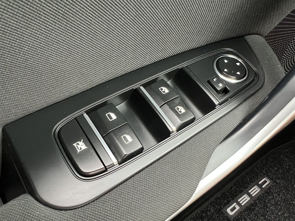 Kia Ceed SW 1,0 T-GDI Active 100HK Stc 6g - Image 21