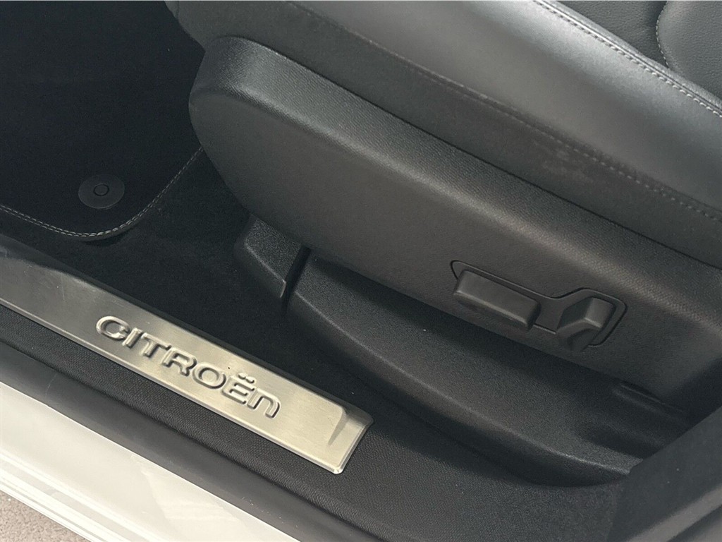 Citroën C5 Aircross 1,6 Plugin-hybrid Superior EAT8 225HK 5d 8g Aut. - Image 24