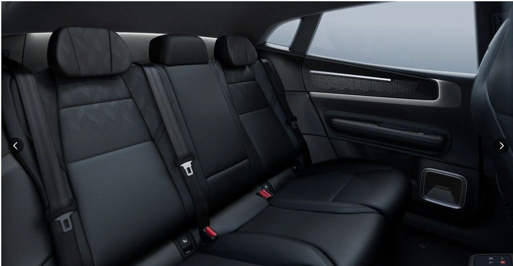 Polestar 4 EL LRDM Prime AWD 544HK 5d Aut. - Image 8