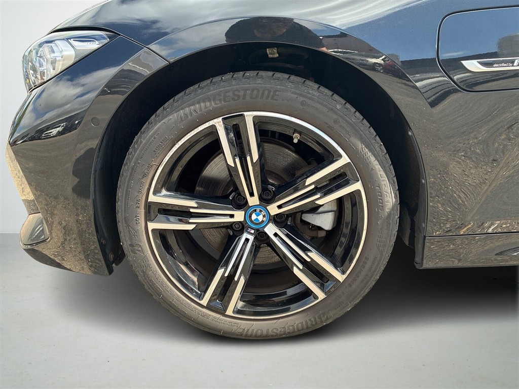 BMW 320e 2,0 Plugin-hybrid Steptronic 204HK Stc 8g Aut. - Image 9