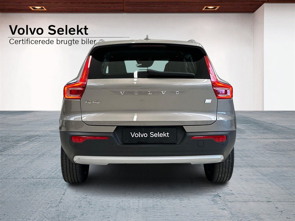 Volvo XC40 1,5 T5 Recharge Plugin-hybrid Inscription 262HK 5d 7g Aut. - Image 8