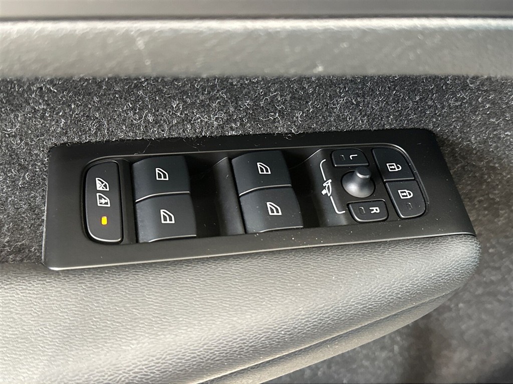Volvo XC40 1,5 T5 Recharge Plugin-hybrid Inscription 262HK 5d 7g Aut. - Image 17