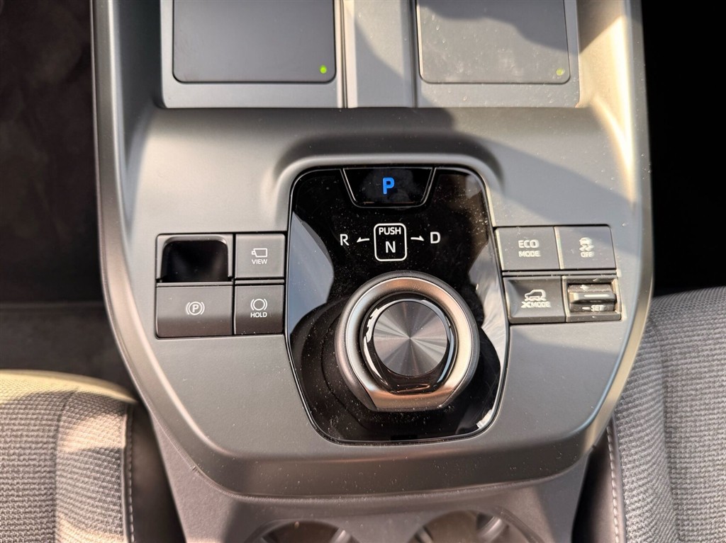 Toyota bZ4X Touring 280 kW (380 hk) aut. gear AWD Active Tech - Image 10